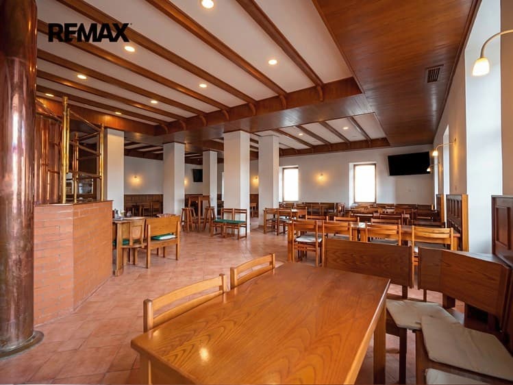 Prodej restaurace 800 m²