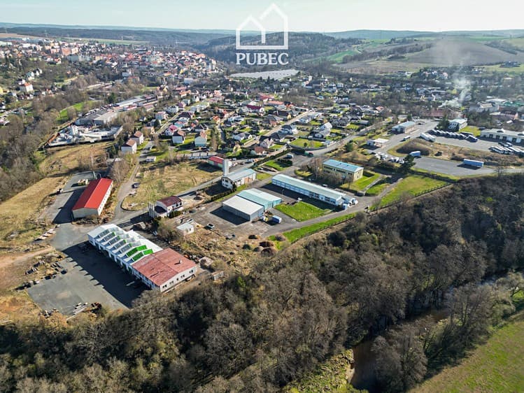 Prodej výrobní haly, prostoru 2 573 m²