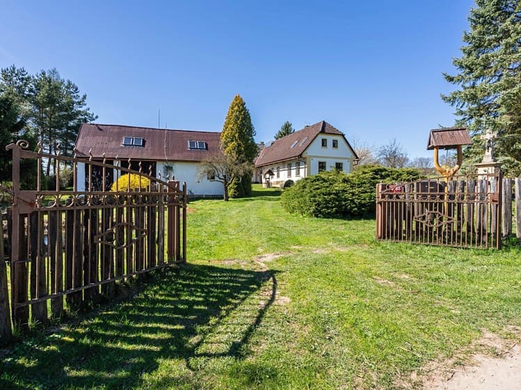 Prodej ubytovacího zařízení 600 m²