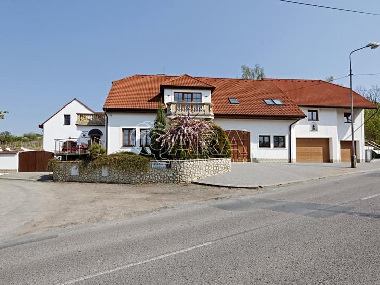 Prodej ubytovacího zařízení 712 m²