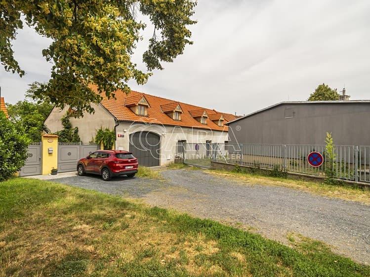 Prodej komerční nemovitosti 470 m²