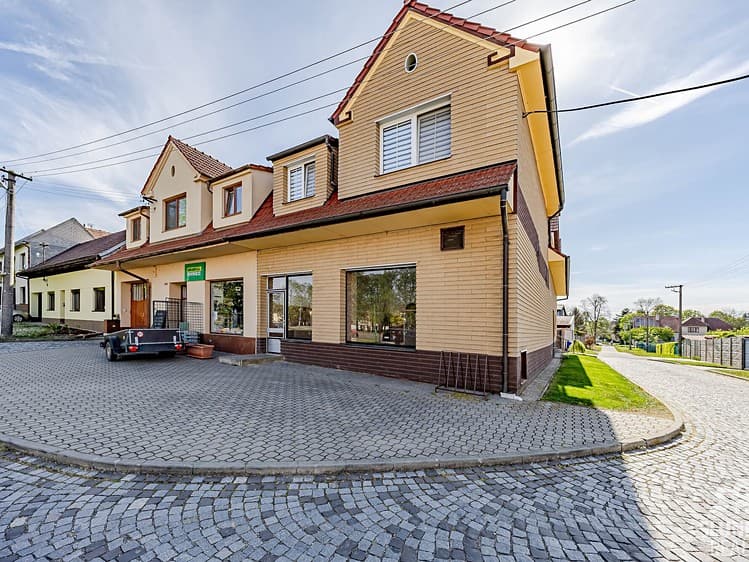 Pronájem obchodního prostoru 103 m²