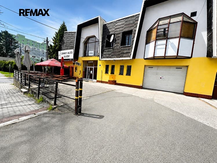 Pronájem obchodního prostoru 53 m²