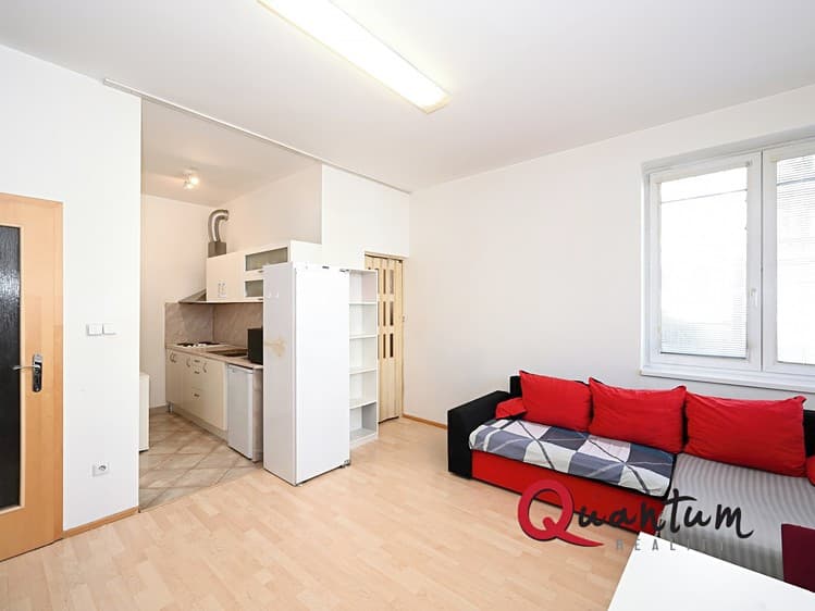 Pronájem kanceláře 35 m²