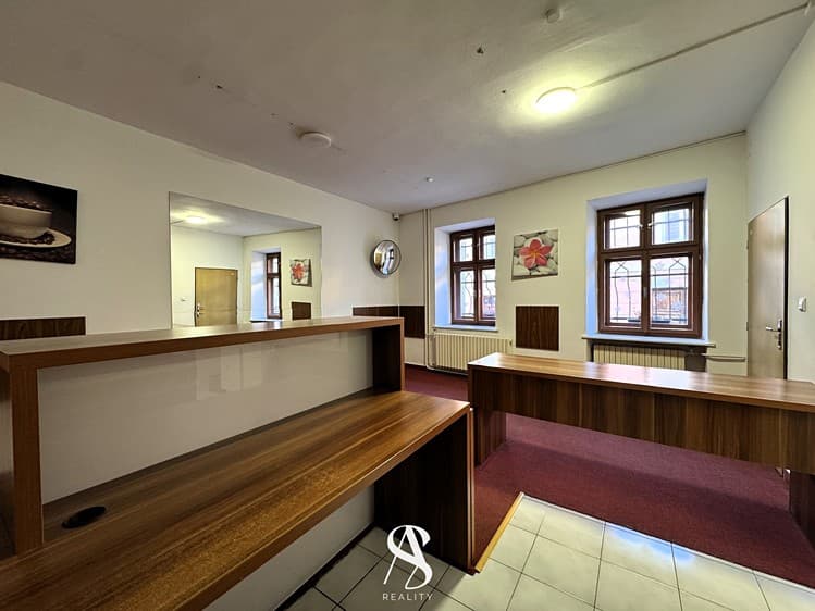Pronájem obchodního prostoru 37 m²