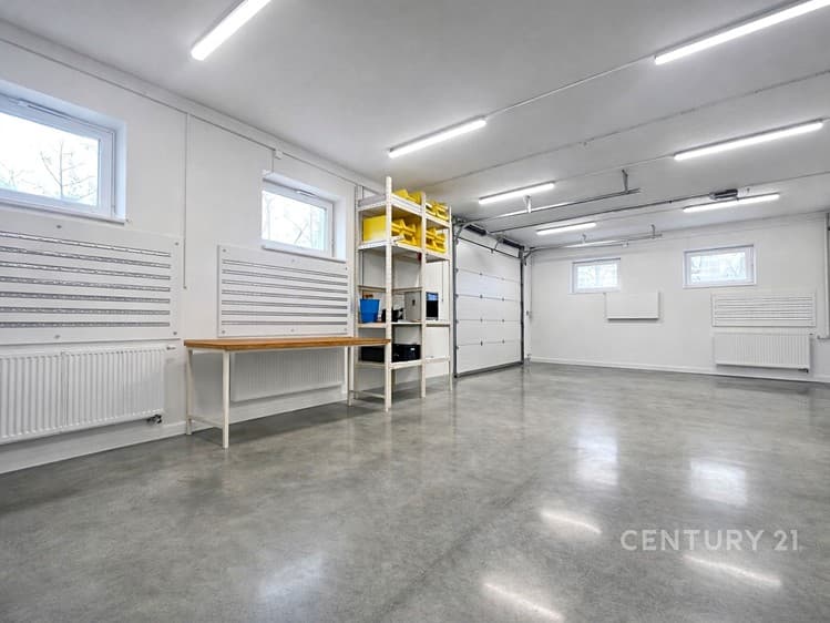 Pronájem skladového prostoru 81 m²
