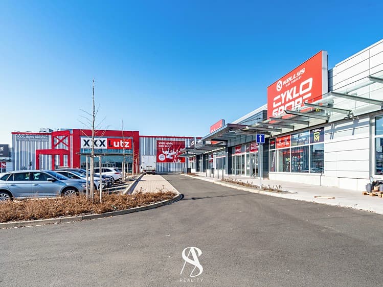 Pronájem obchodního prostoru 222 m²