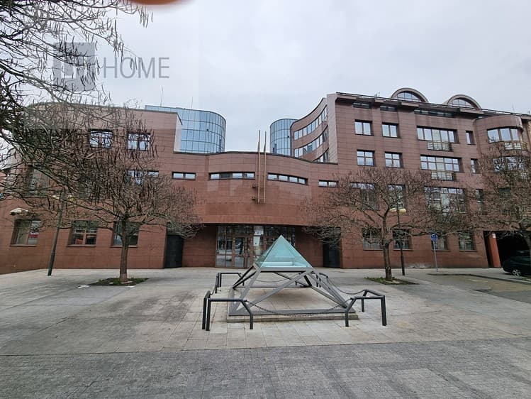 Pronájem obchodního prostoru 200 m²