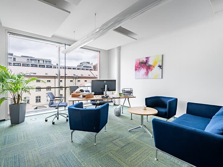 Pronájem kanceláře 545 m²