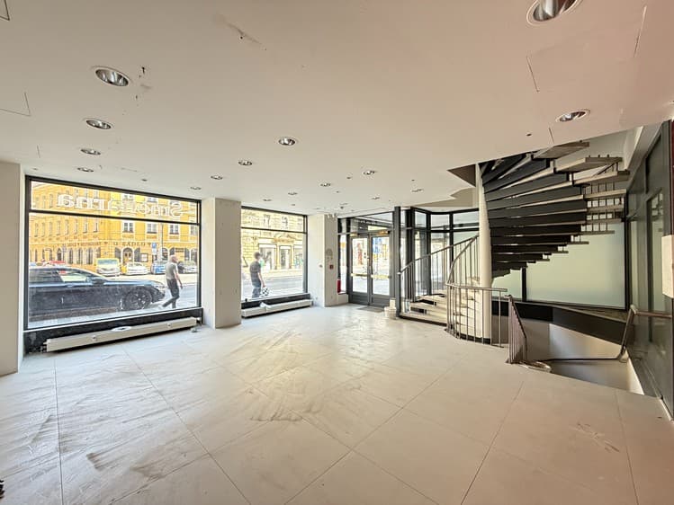 Pronájem obchodního prostoru 93 m²