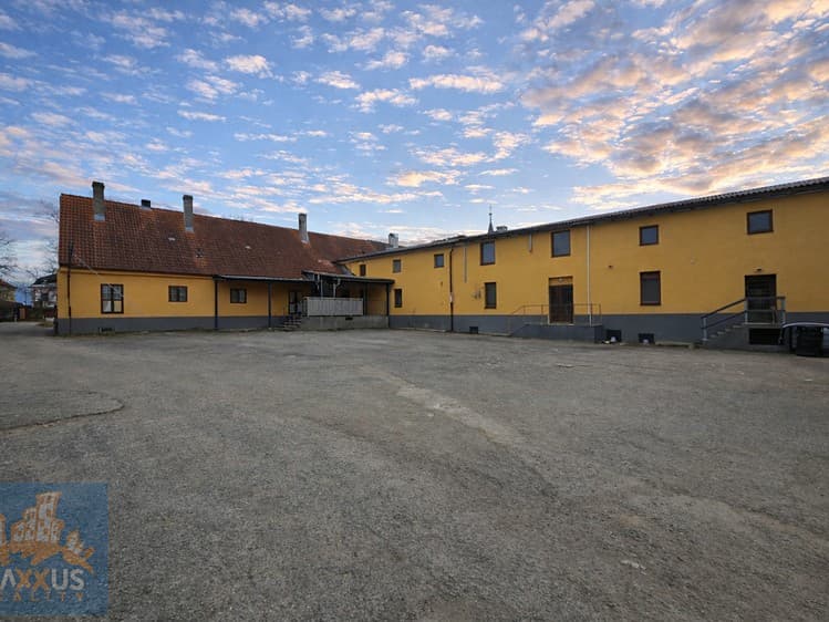 Pronájem výrobní haly, prostoru 220 m²