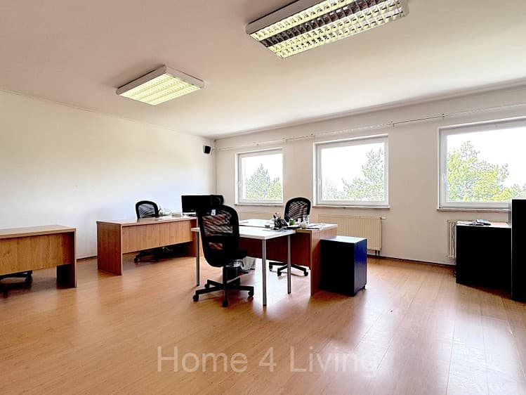 Pronájem kanceláře 150 m²