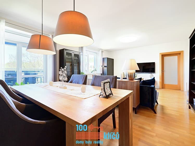 Pronájem bytu 3+kk 93 m² (Jednopodlažní)