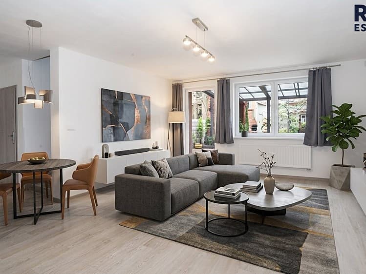 Pronájem bytu 4+kk 108 m² (Jednopodlažní)
