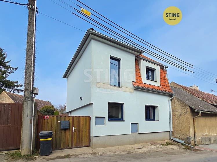 Prodej rodinného domu 156 m², pozemek 226 m²