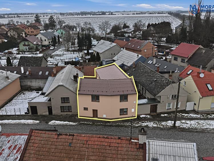 Prodej rodinného domu 242 m², pozemek 163 m²