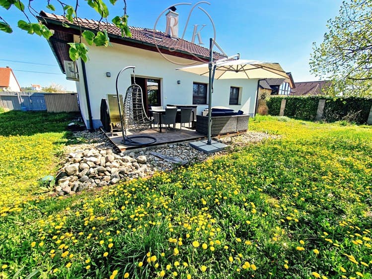 Prodej rodinného domu 260 m², pozemek 800 m²