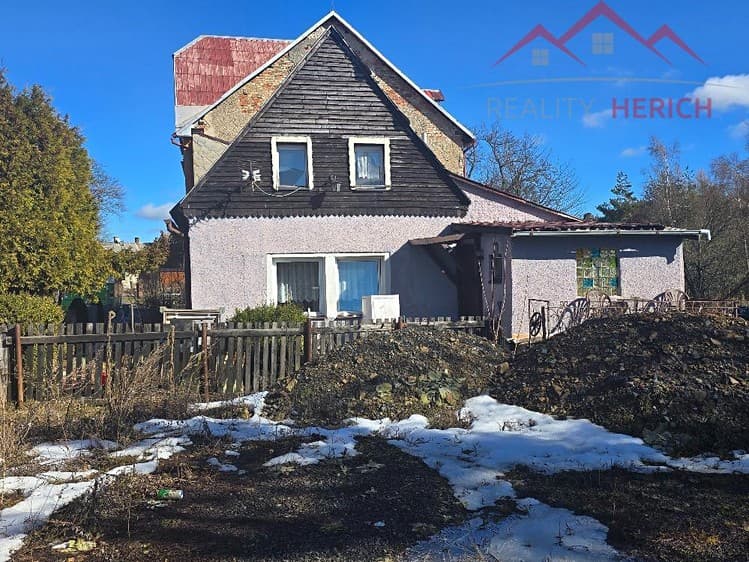 Prodej rodinného domu 160 m², pozemek 601 m²