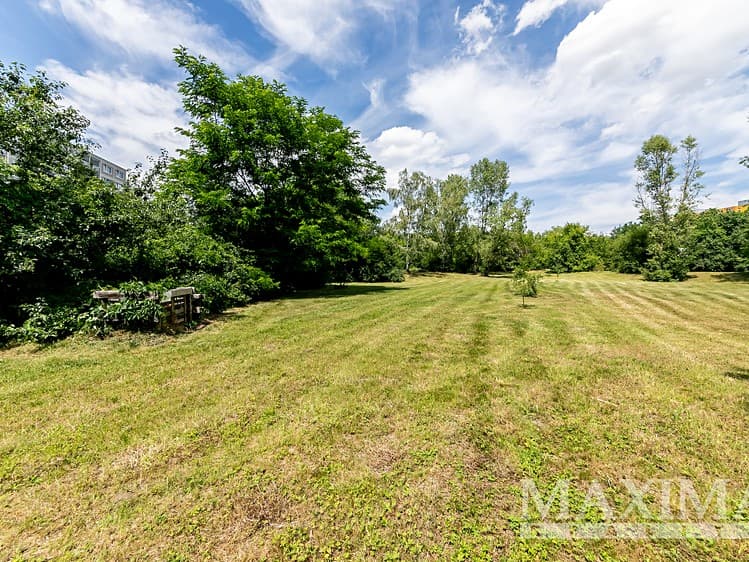 Prodej stavebního pozemku 4 183 m²