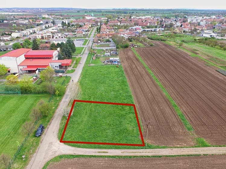 Prodej stavebního pozemku 853 m²