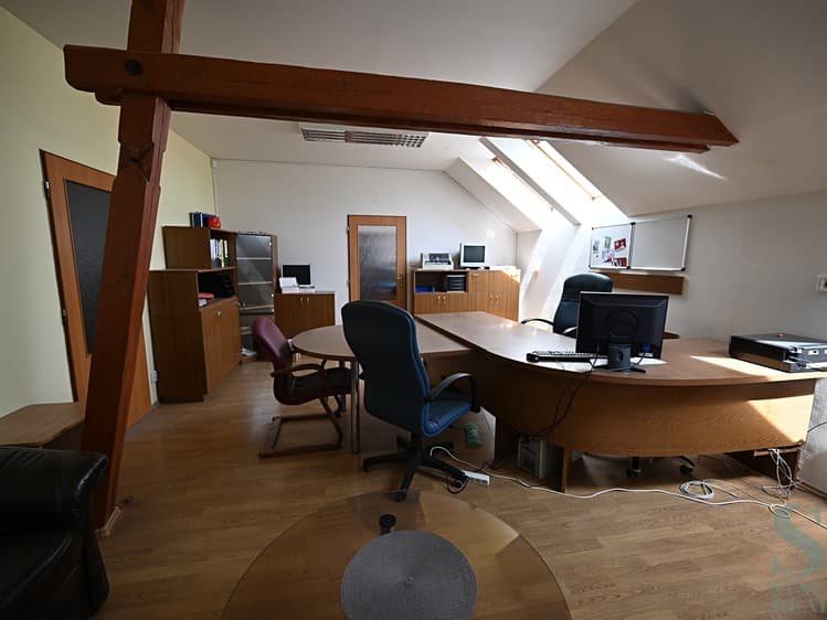 Pronájem kanceláře 50 m²