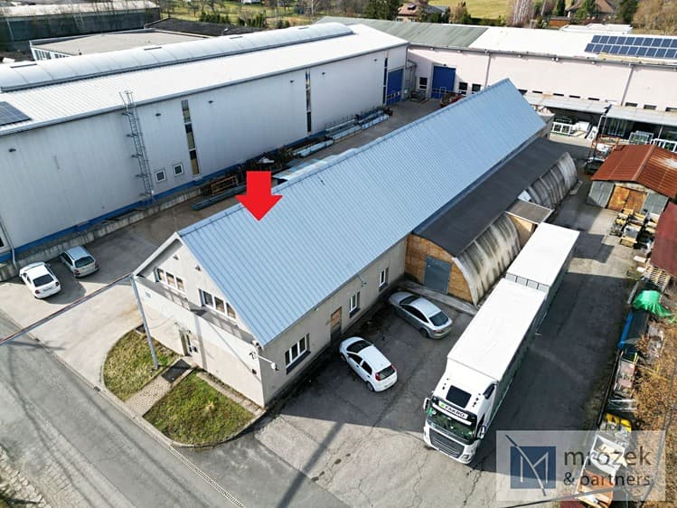 Pronájem výrobní haly, prostoru 835 m²