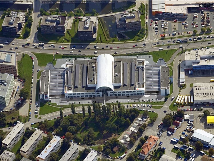 Pronájem skladového prostoru 346 m²