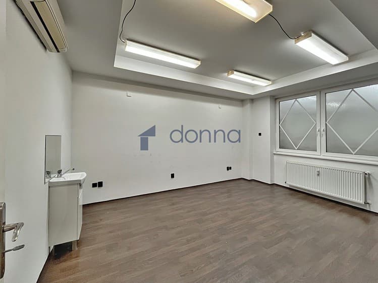 Pronájem obchodního prostoru 139 m²