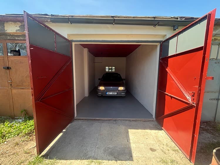 Prodej garáže 18 m²