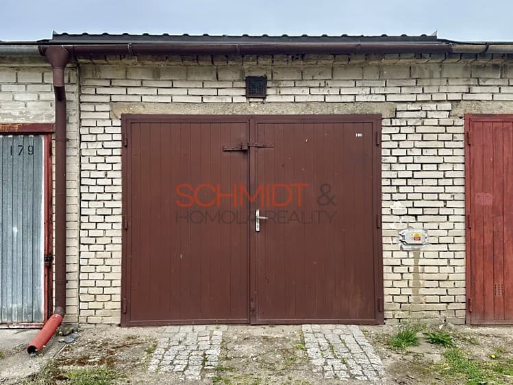 Prodej garáže 18 m²