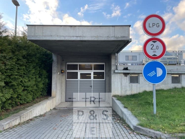 Prodej garáže 19 m²