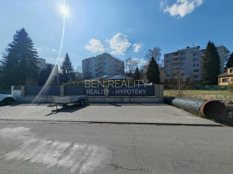 Pronájem garážového stání 40 m²