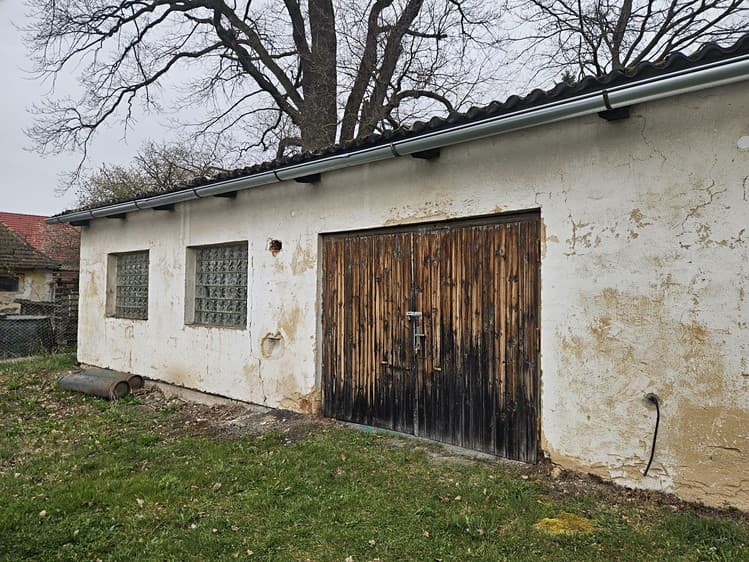Pronájem garáže 50 m²