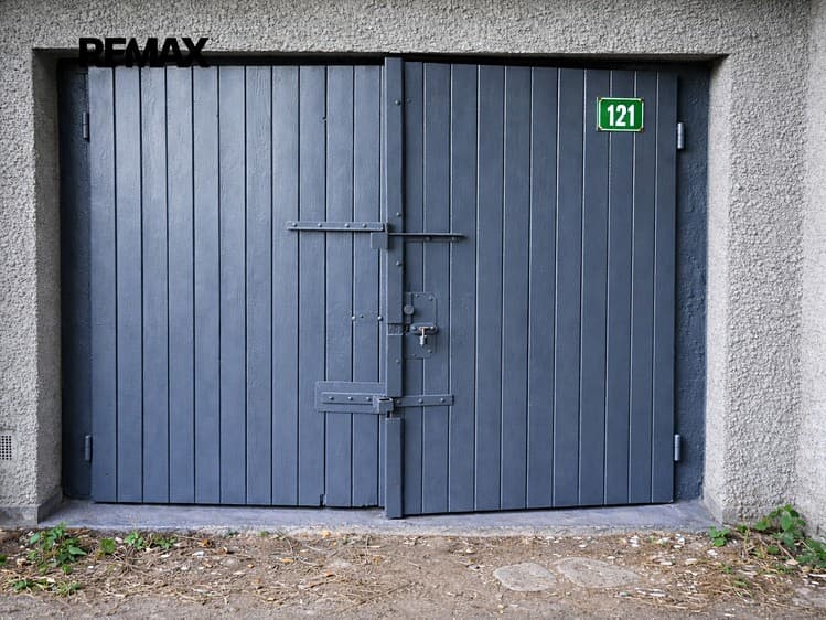 Pronájem garáže 21 m²