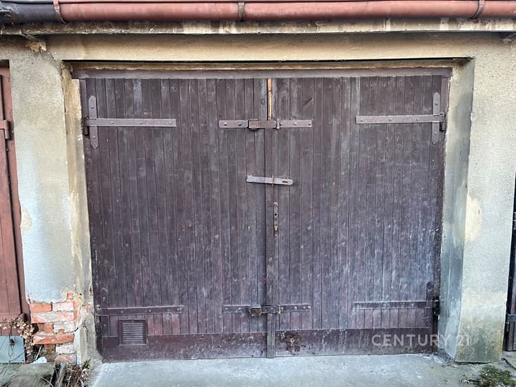 Pronájem garáže 18 m²
