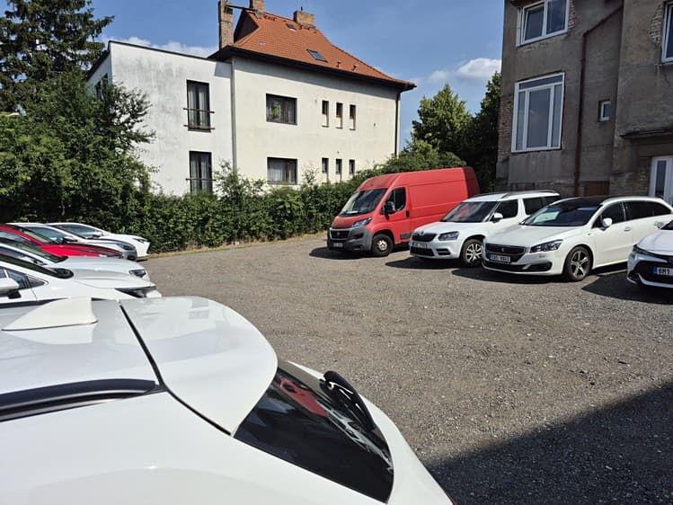 Pronájem specifického typu nemovitosti 16 m²