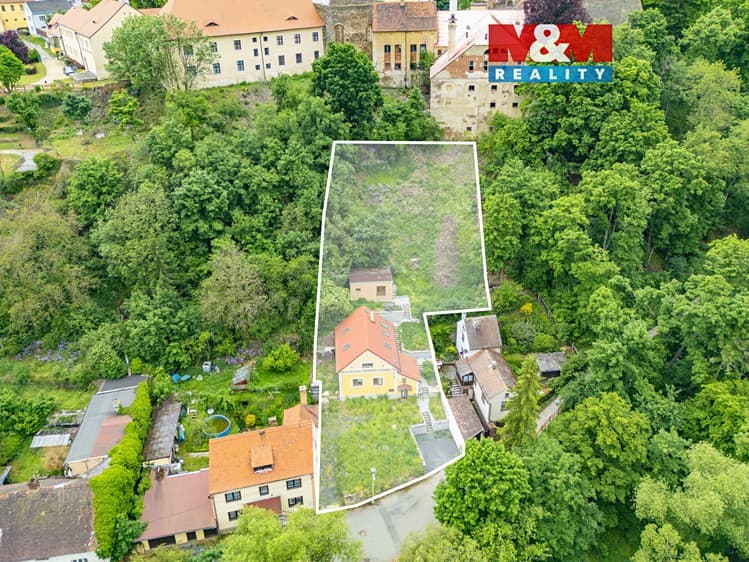Prodej rodinného domu 124 m², pozemek 1 185 m²