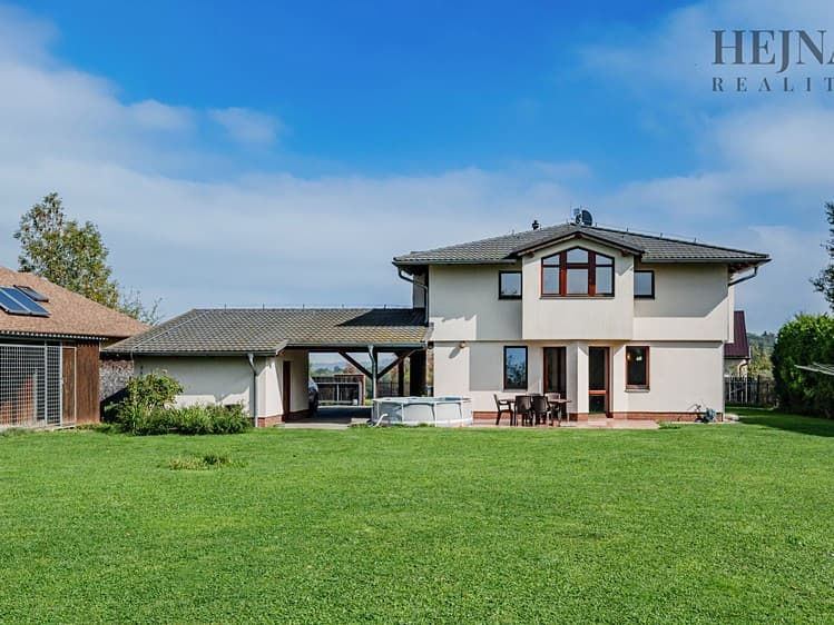 Prodej rodinného domu 134 m², pozemek 1 420 m²