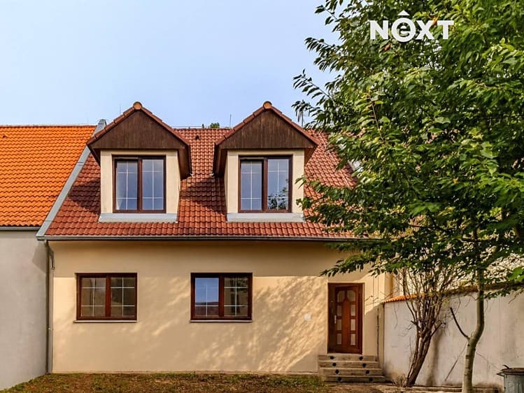 Prodej rodinného domu 160 m², pozemek 469 m²
