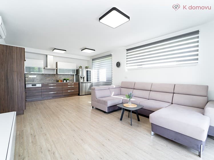 Prodej bytu 4+kk 93 m²