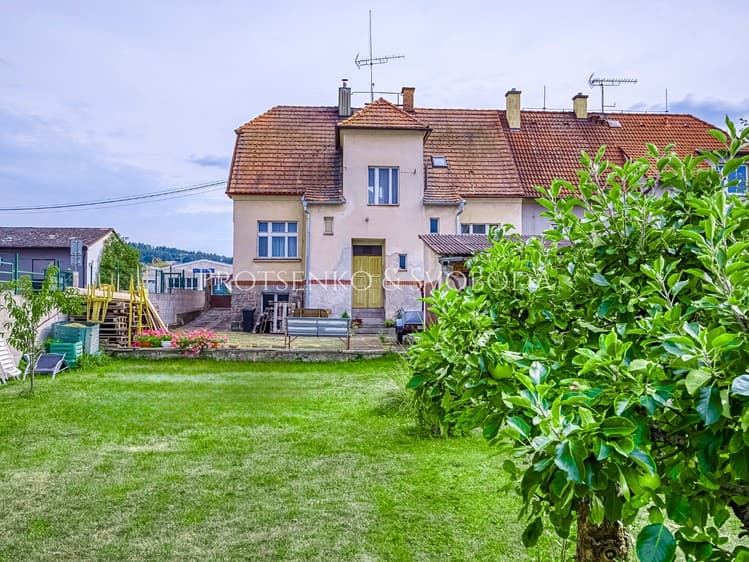 Prodej rodinného domu 220 m², pozemek 686 m²