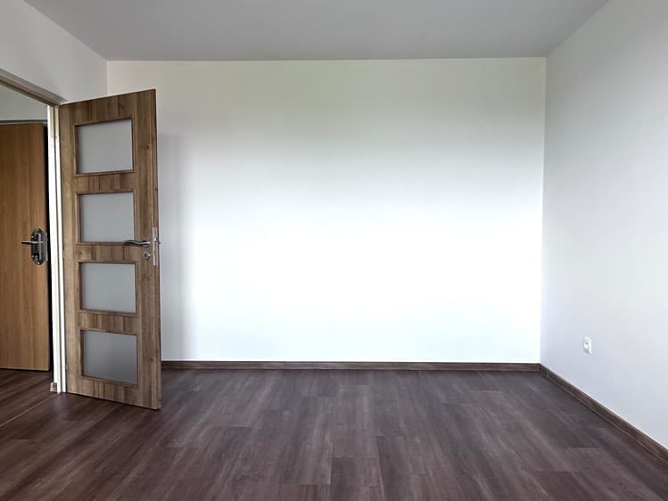 Pronájem bytu 1+1 33 m² (Jednopodlažní)