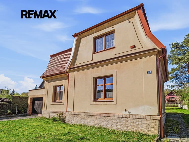Prodej rodinného domu 102 m², pozemek 735 m²