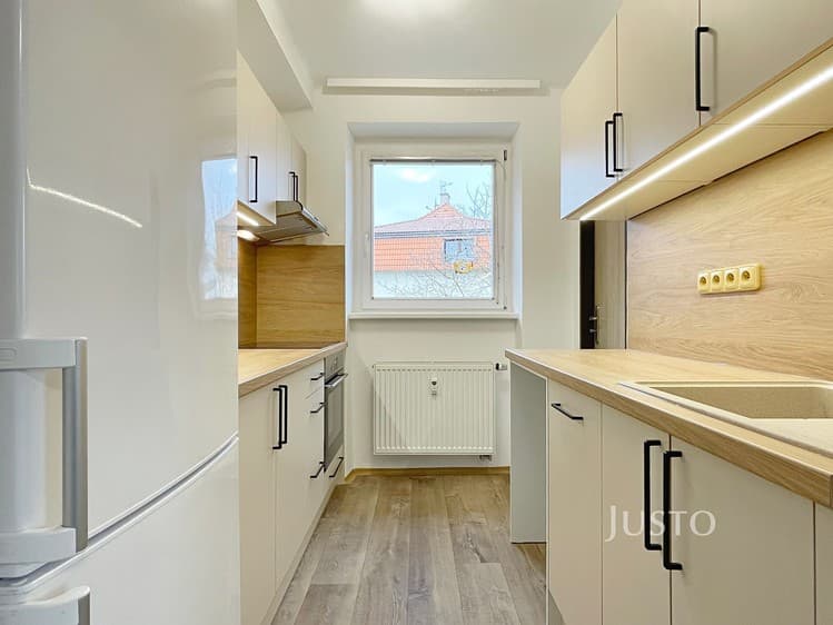 Pronájem bytu 3+1 66 m² (Jednopodlažní)