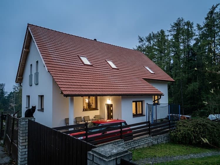 Prodej rodinného domu 360 m², pozemek 1 000 m²