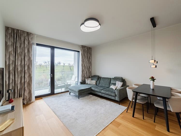 Prodej bytu 2+kk 58 m² (Jednopodlažní)