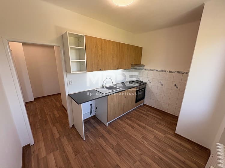 Pronájem bytu 2+1 52 m² (Jednopodlažní)