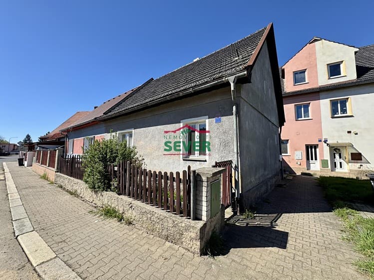 Pronájem rodinného domu 100 m², pozemek 233 m²