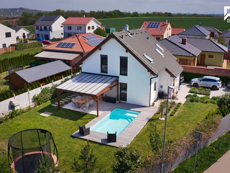Pronájem rodinného domu 135 m², pozemek 638 m²