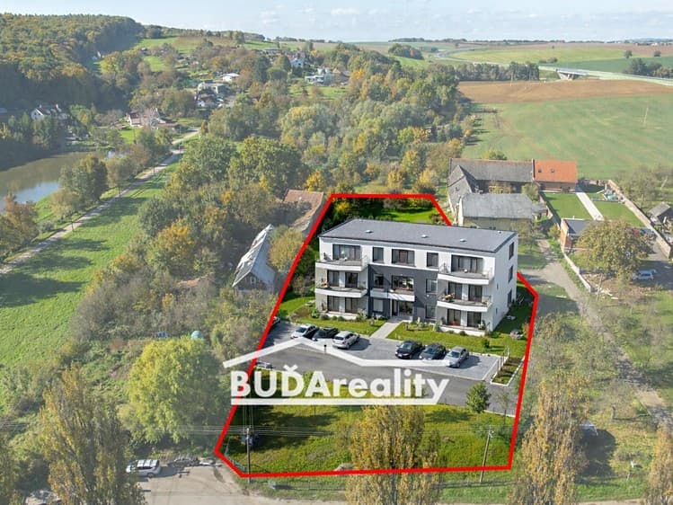 Prodej rodinného domu 612 m², pozemek 4 211 m²